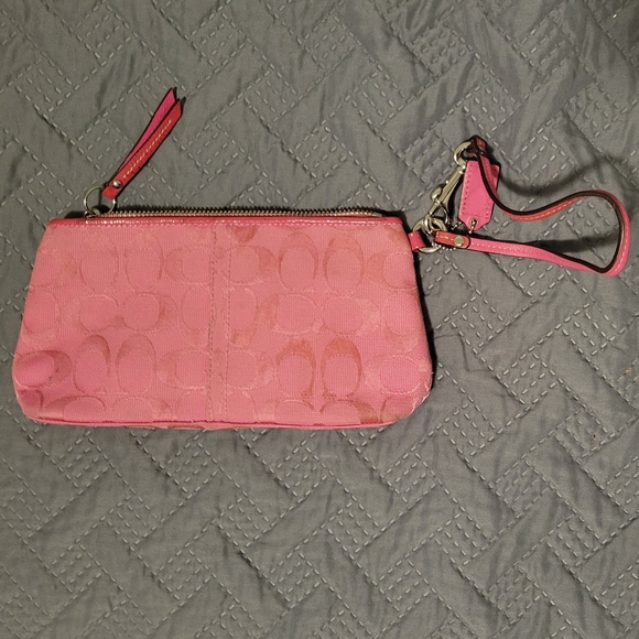 Coach Wrislet - Picture 2 of 3